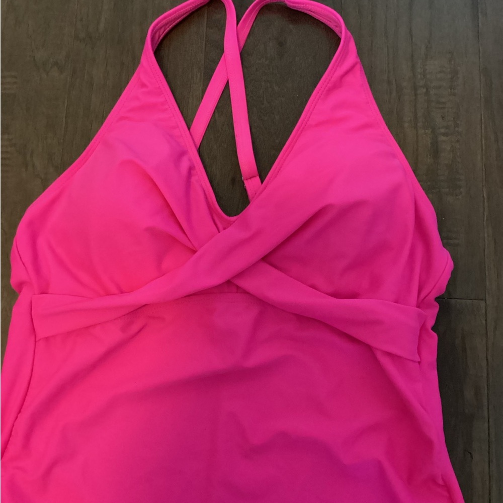 Women’s Large Pink Tankini Swimsuit in Hot Pink w/criss cross top - Picture 3 of 6